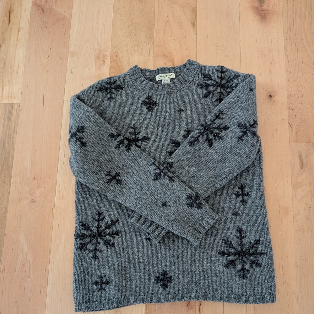 Eddie Bauer Gray Crewneck Sweater with Black Snowflakes - Picture 3 of 9